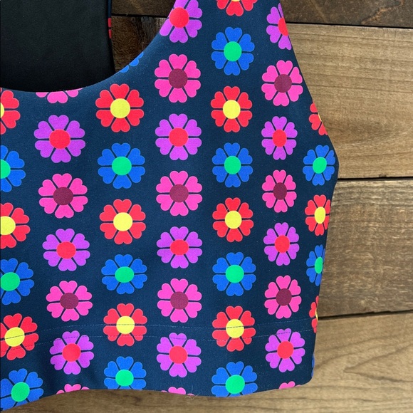 Terez Women's Racerback Sports Bra in Heart Floral Print Size Large - Picture 4 of 8